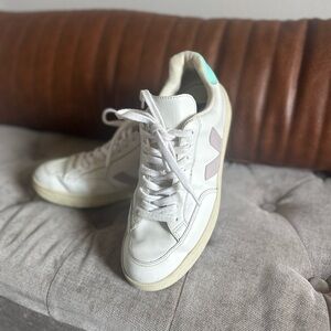 Women’s Veja tennis shoes size 8
